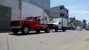 Servicio de Gruas 24 Horas